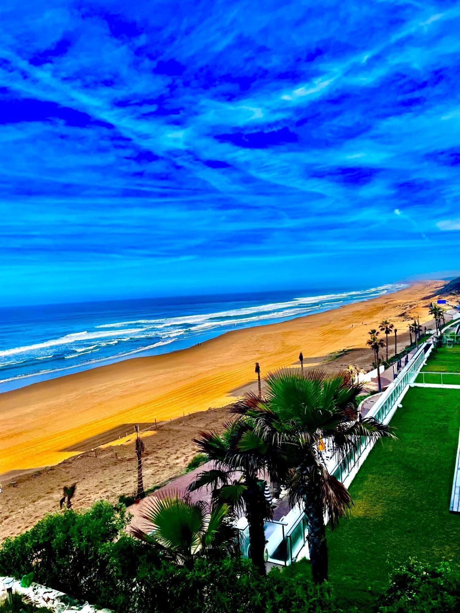 Appart De Luxe Front De Mer Prestigia Plage Des Nations Salé Exterior foto